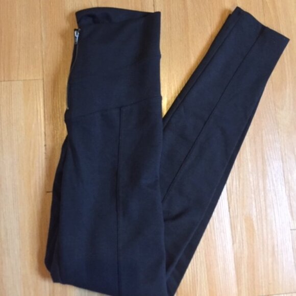 Fitted stretch pants - Picture 2 of 4